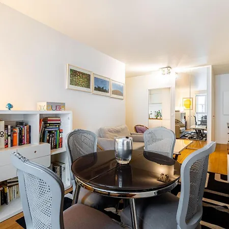 Guestready - Artful Abode In Heart Parigi